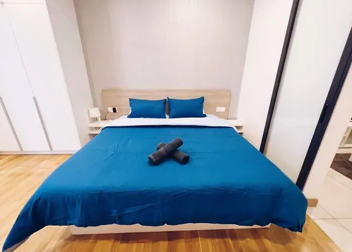 Promo Connected Train 2 Bedroom