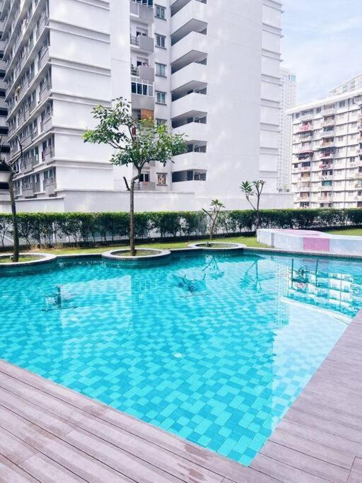 Apartment Promo Connected Train 2 Bedroom *